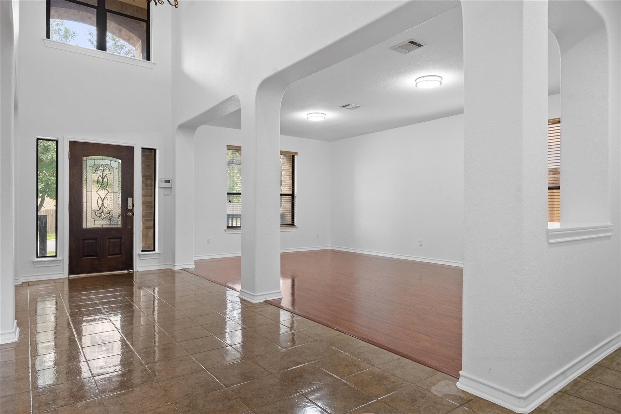 605 Whistlers Walk TRL