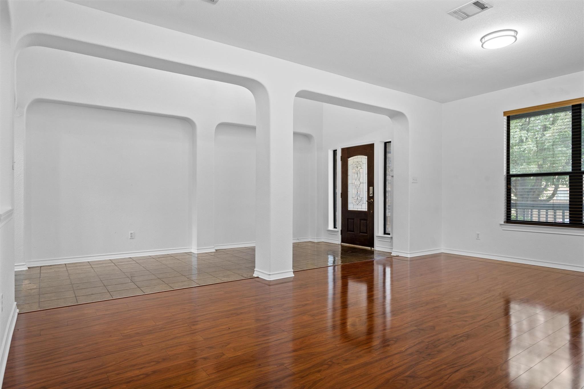 605 Whistlers Walk TRL