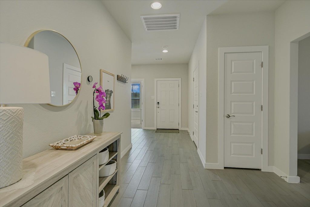 Photo of 11504 Comano DR, Austin, TX 78747 (MLS # 7062131)