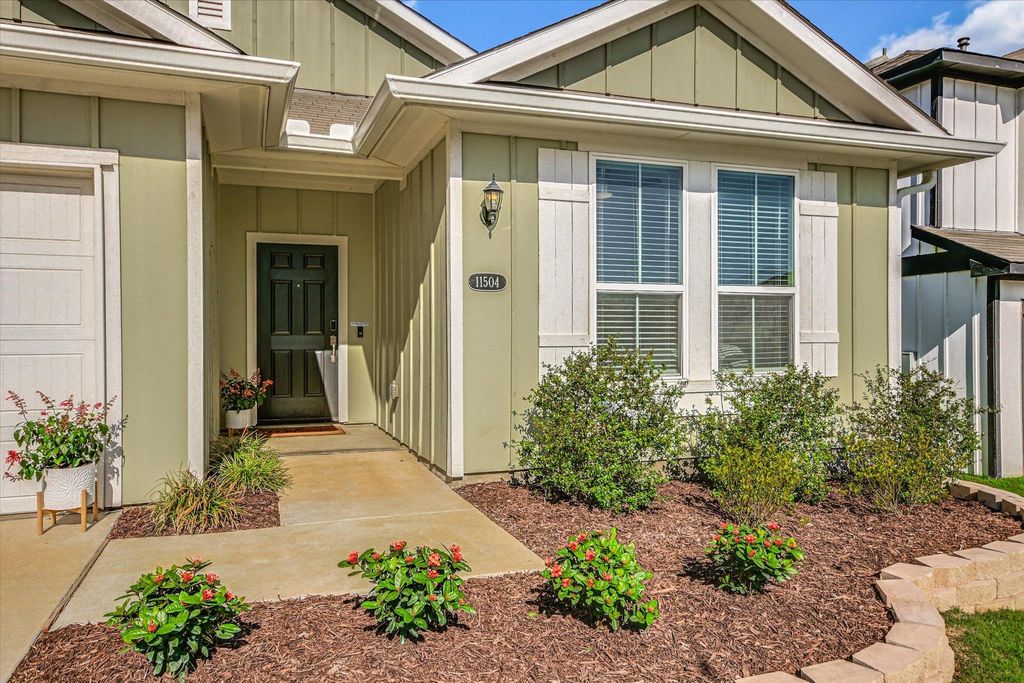 Photo of 11504 Comano DR, Austin, TX 78747 (MLS # 7062131)