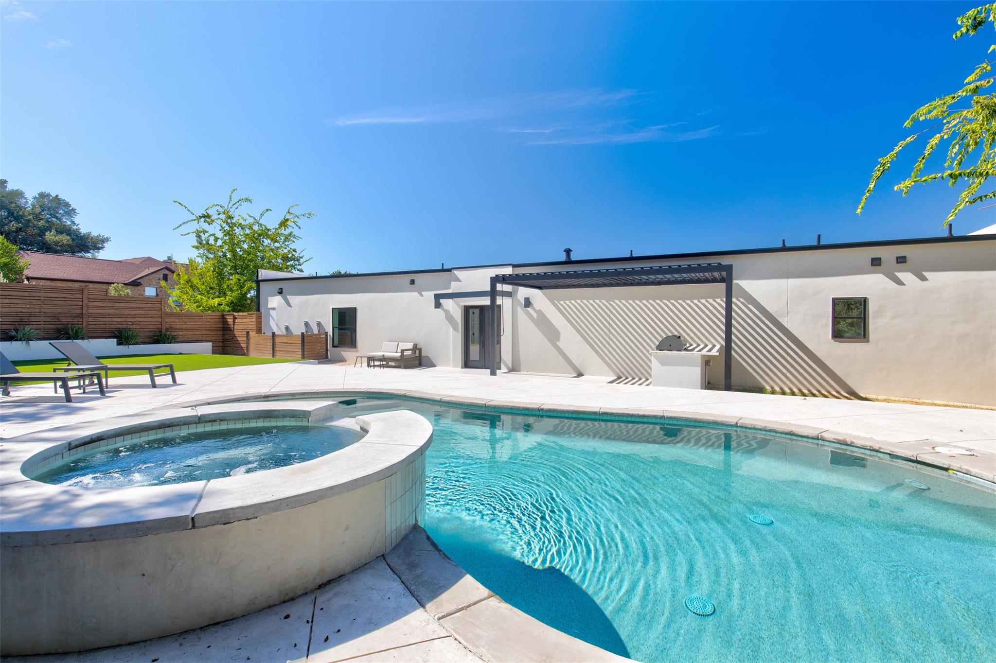 902 Challenger ST