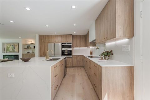 Tiny photo for 902 Challenger ST, Lakeway, TX 78734 (MLS # 8924918)