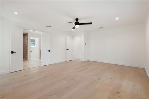 Tiny photo for 902 Challenger ST, Lakeway, TX 78734 (MLS # 8924918)