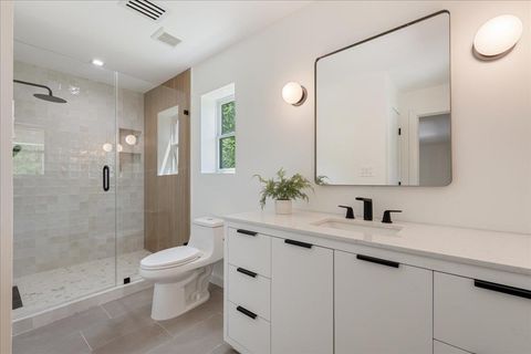 Tiny photo for 902 Challenger ST, Lakeway, TX 78734 (MLS # 8924918)