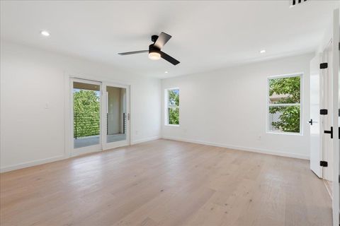 Tiny photo for 902 Challenger ST, Lakeway, TX 78734 (MLS # 8924918)