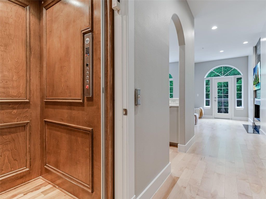 Photo of 1529 Barton Springs RD #13, Austin, TX 78704 (MLS # 9337886)