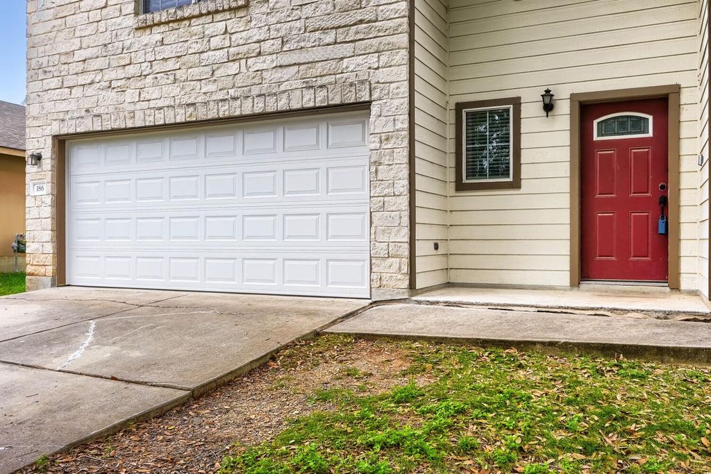 Photo of 186 Carriage WAY, Kyle, TX 78640 (MLS # 4195511)