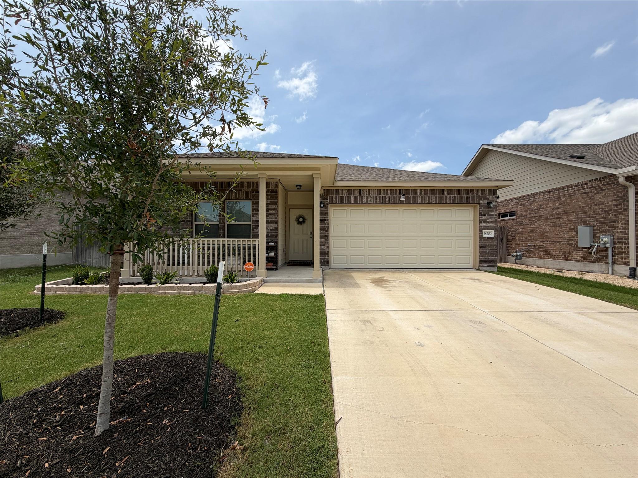 Photo 1 of 30 — 18200 Emu LN, Manor, TX 78653