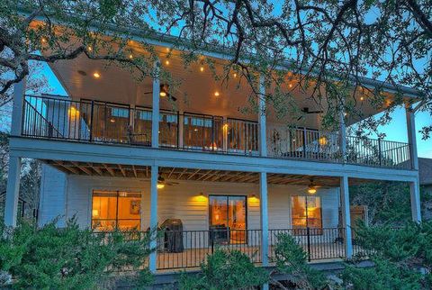 Photo of 606 Eagle, Lakeway, TX 78734 (MLS # 6464423)