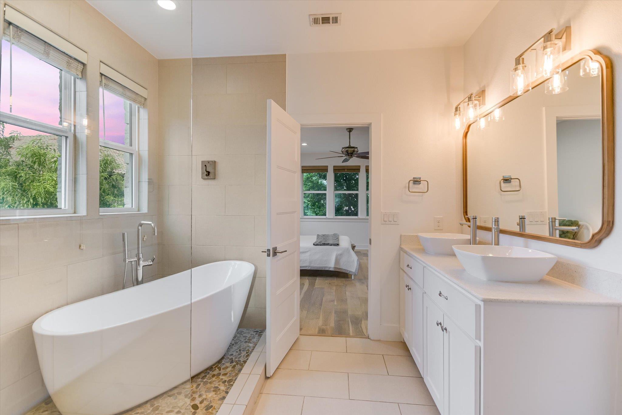 Austin, Texas 78734, United States, 4 Bedrooms Bedrooms, ,4 BathroomsBathrooms,Residential,Active,169825