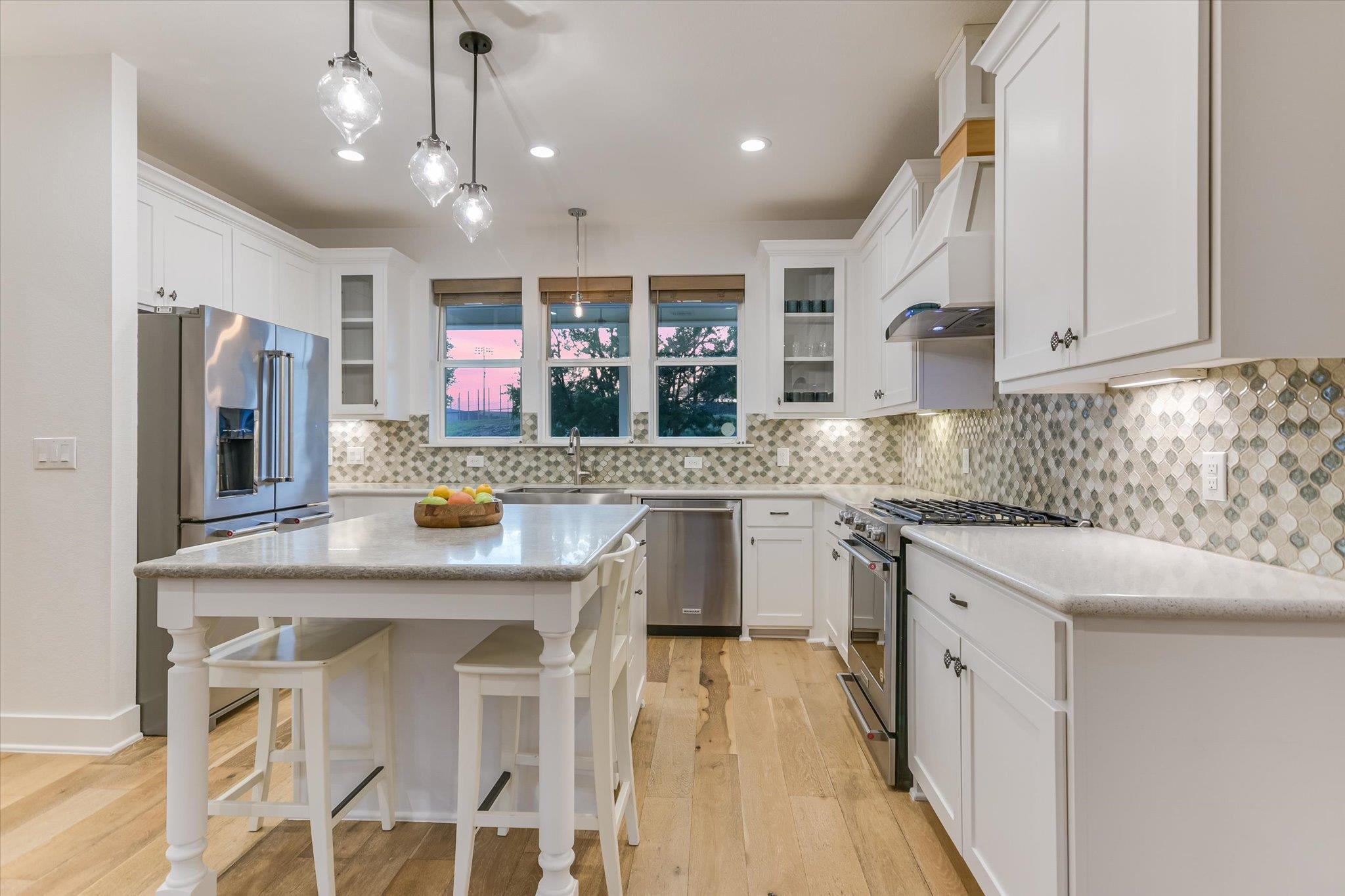 Austin, Texas 78734, United States, 4 Bedrooms Bedrooms, ,4 BathroomsBathrooms,Residential,Active,169825