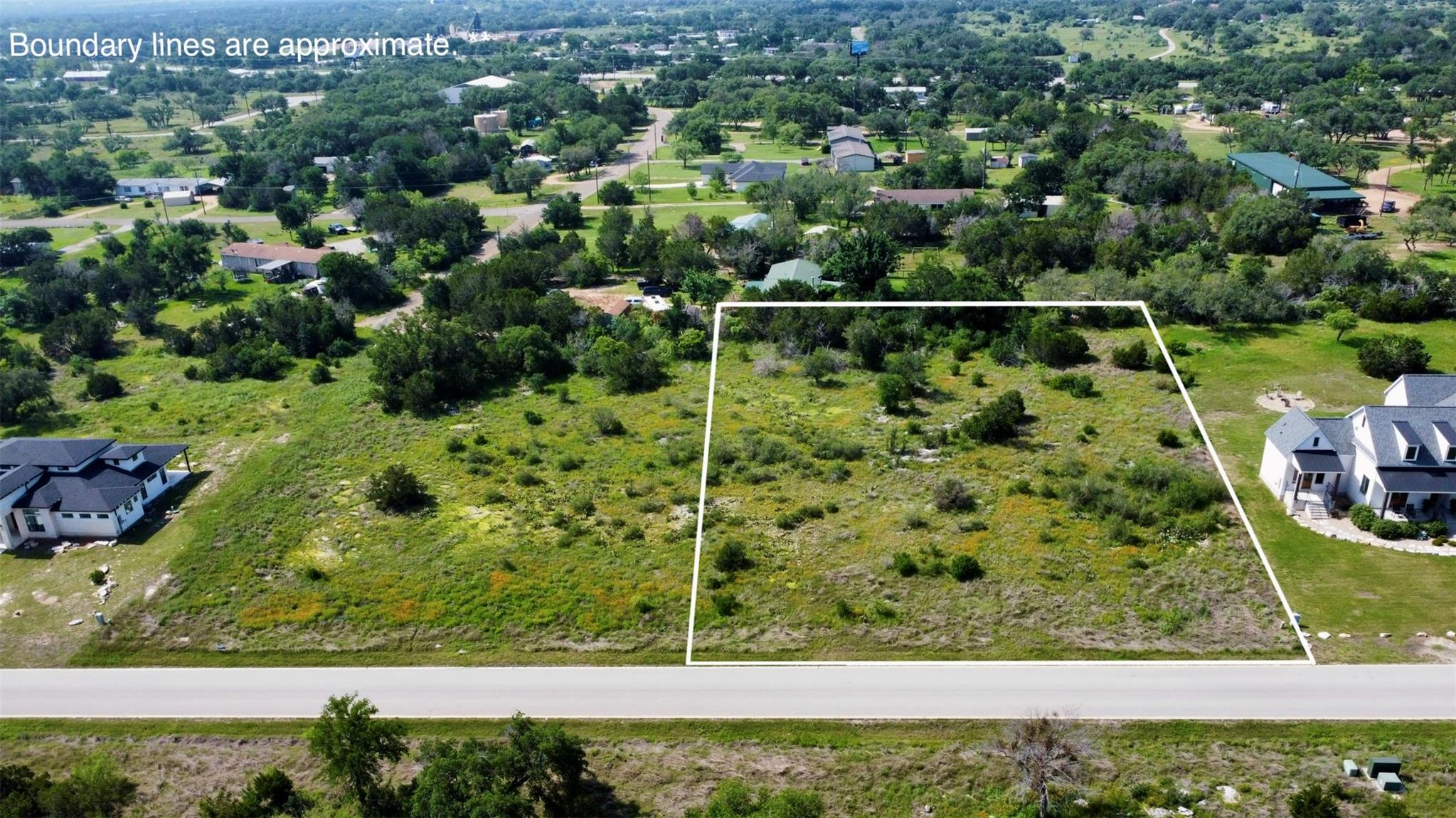 237 Spicewood Trails DR