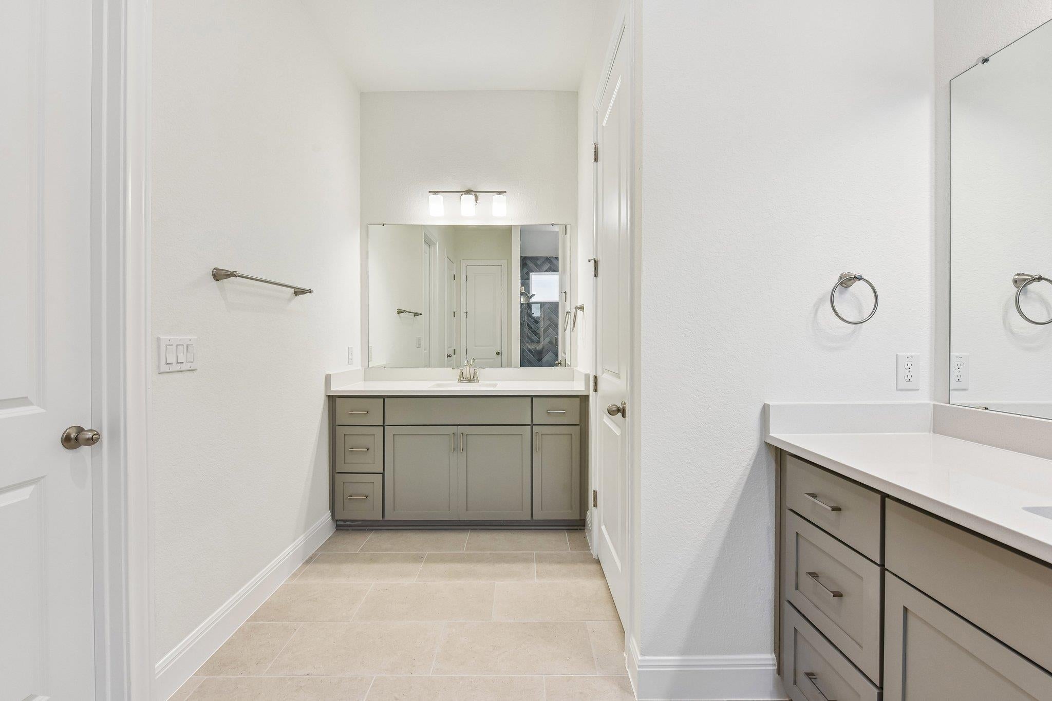 440 San Saba DR