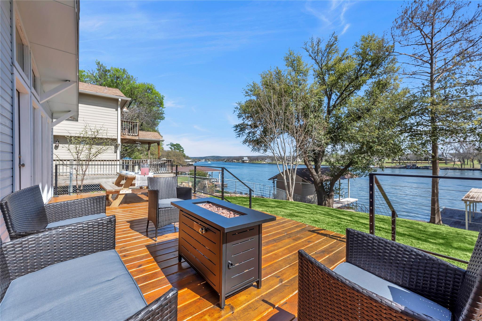 1946 Granite Cove RD