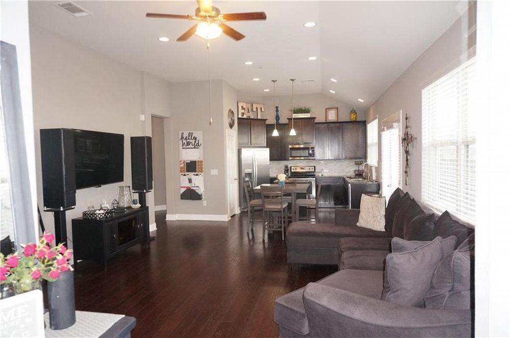 3240 E Whitestone BLVD 57