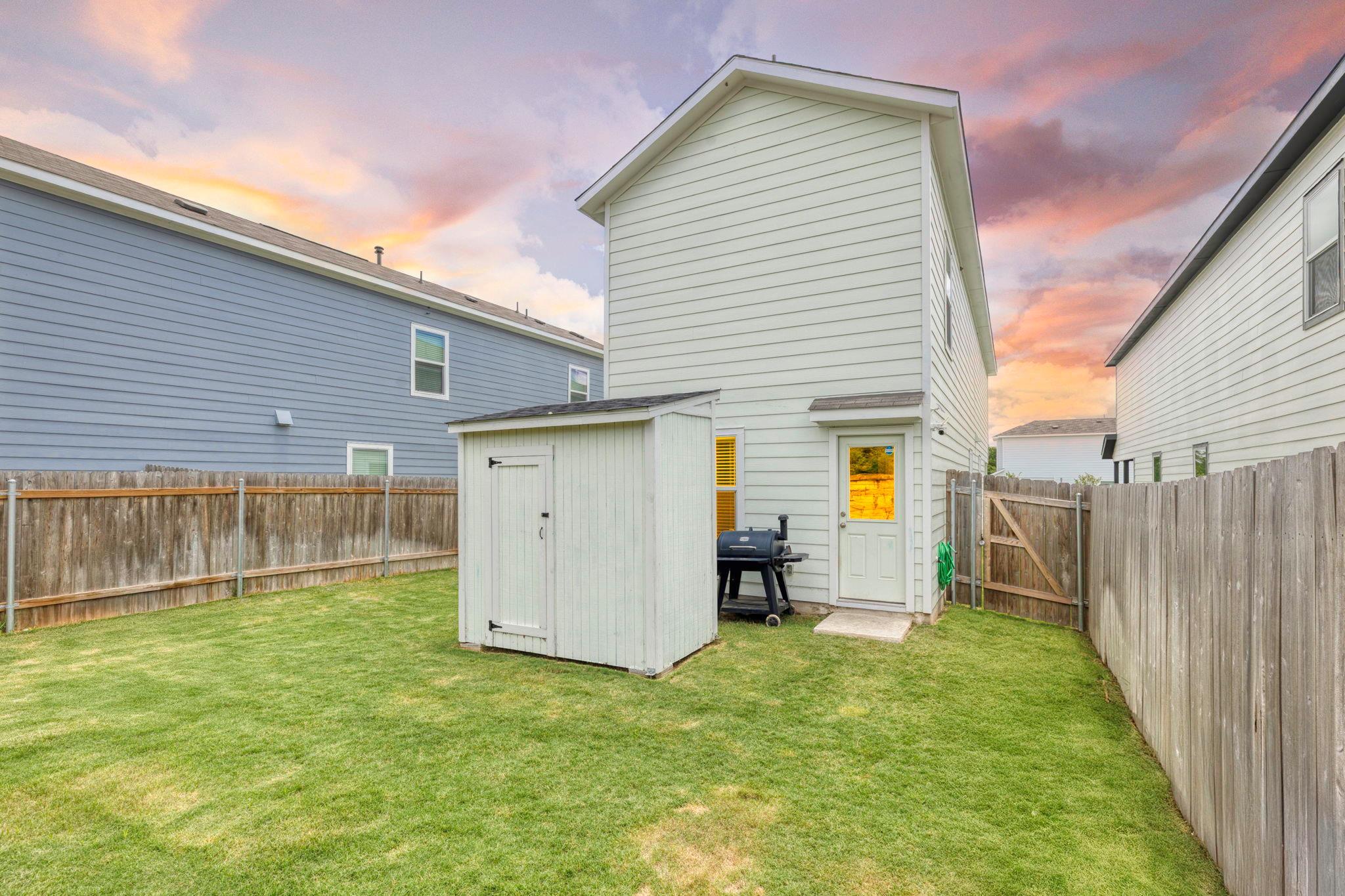 12 Trinity CIR