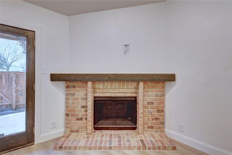Tiny photo for 11112 #B Parkfield DR, Austin, TX 78758 (MLS # 6672471)