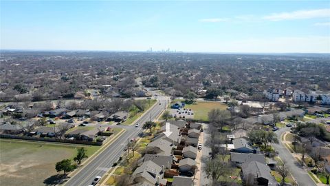 Tiny photo for 11112 #B Parkfield DR, Austin, TX 78758 (MLS # 6672471)