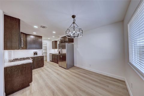 Tiny photo for 11112 #B Parkfield DR, Austin, TX 78758 (MLS # 6672471)