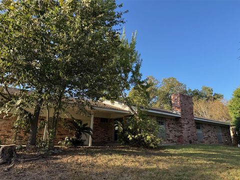 A home in La Grange