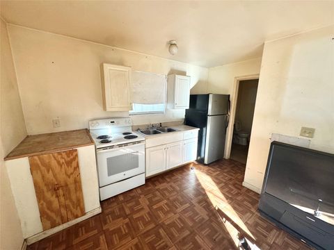 Tiny photo for 1133 Salina ST, Austin, TX 78702 (MLS # 4833973)