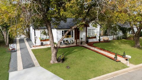 A home in Taylor