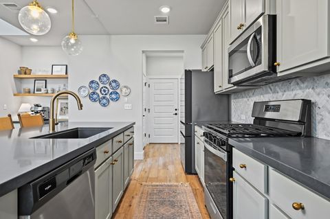 Tiny photo for 8513 Cottage Rose DR, Austin, TX 78744 (MLS # 1637461)