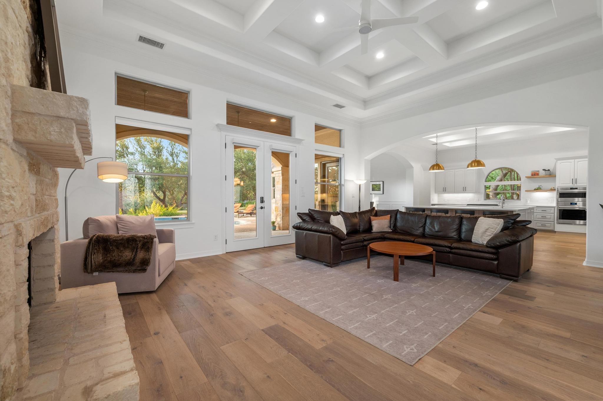 1006 Foothills DR