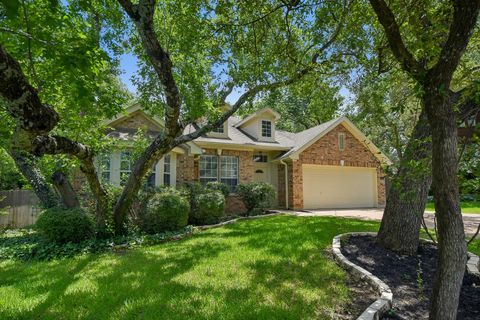 Photo of 3903 Wharton CT, Austin, TX 78732 (MLS # 3957608)