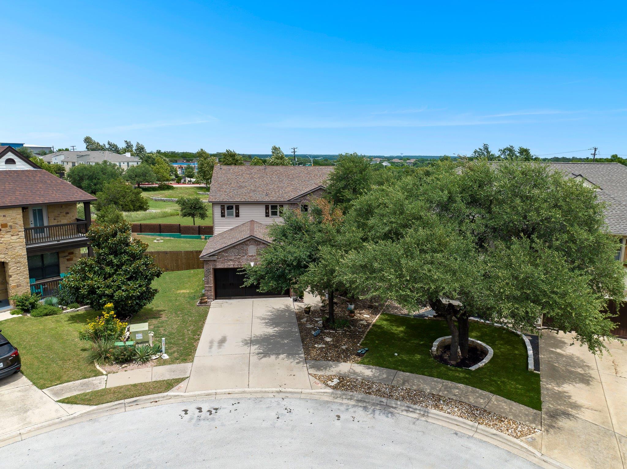 2417 Hollis LN