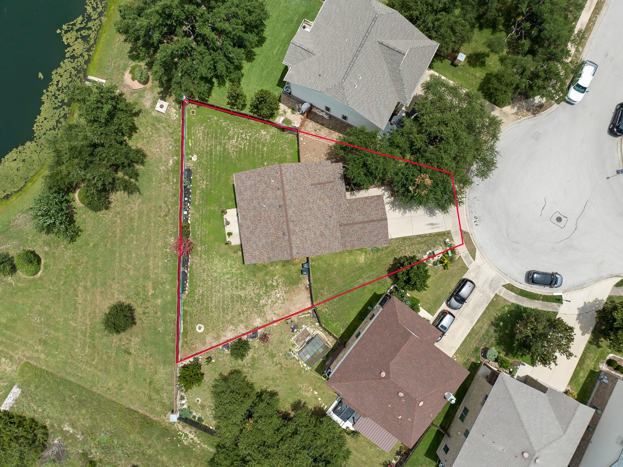 2417 Hollis LN