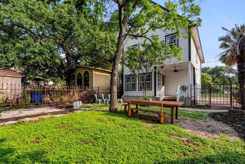 Tiny photo for 1508 E 11th ST, Austin, TX 78702 (MLS # 9833792)