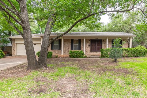 4109 Deepwoods DR Austin TX 78731