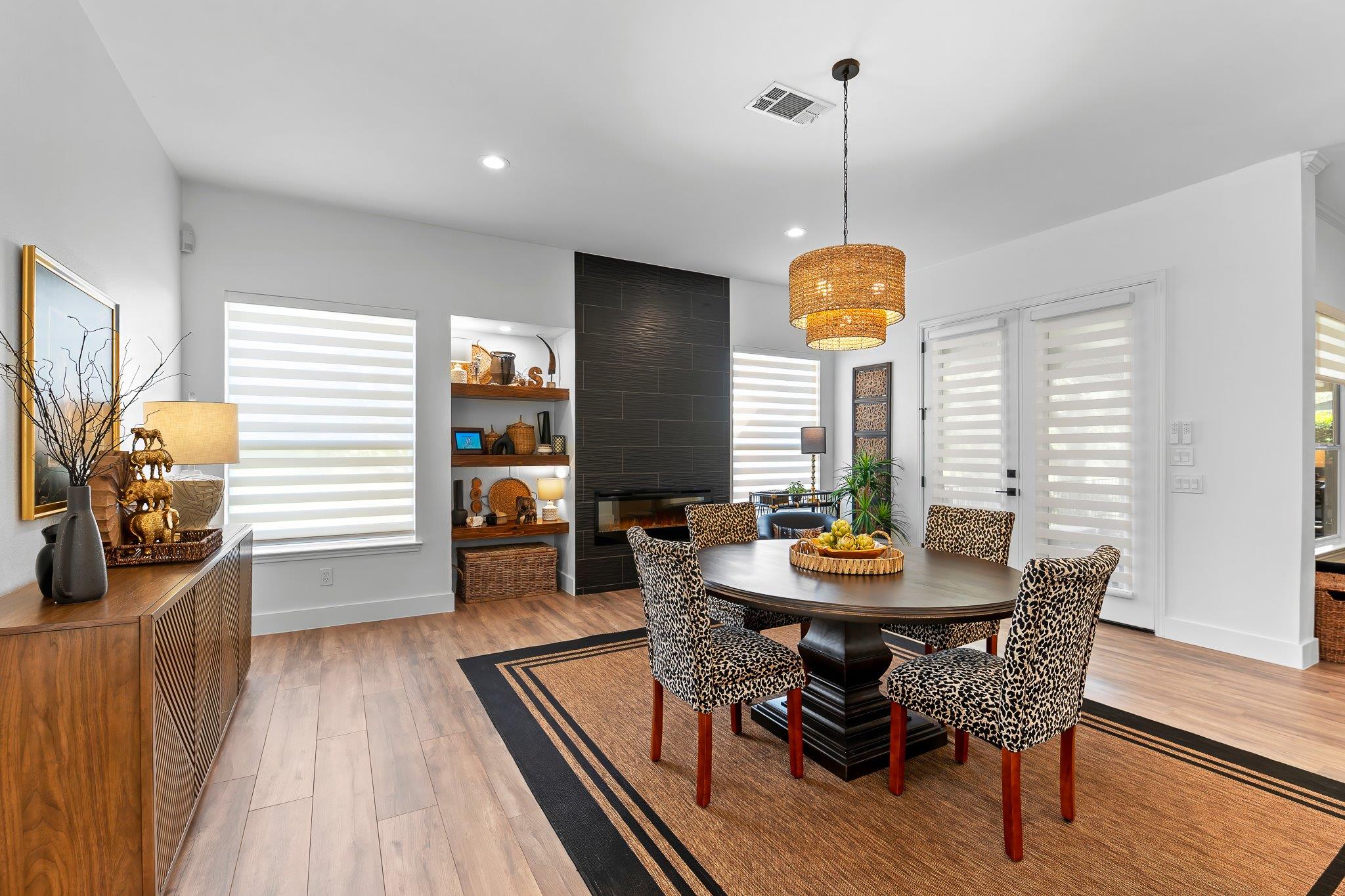 126 Enchanted DR