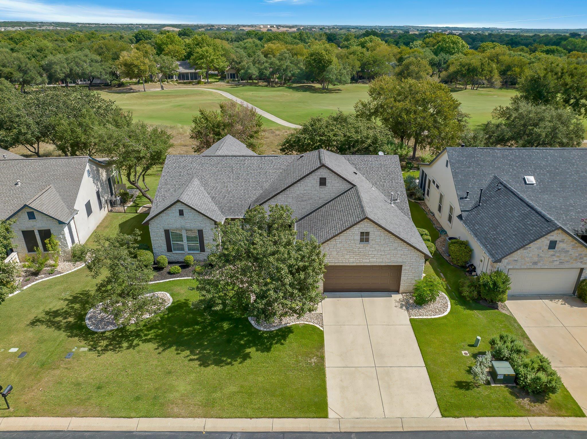 126 Enchanted DR