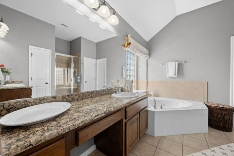 Tiny photo for 8204 Via Verde DR, Austin, TX 78739 (MLS # 3995499)