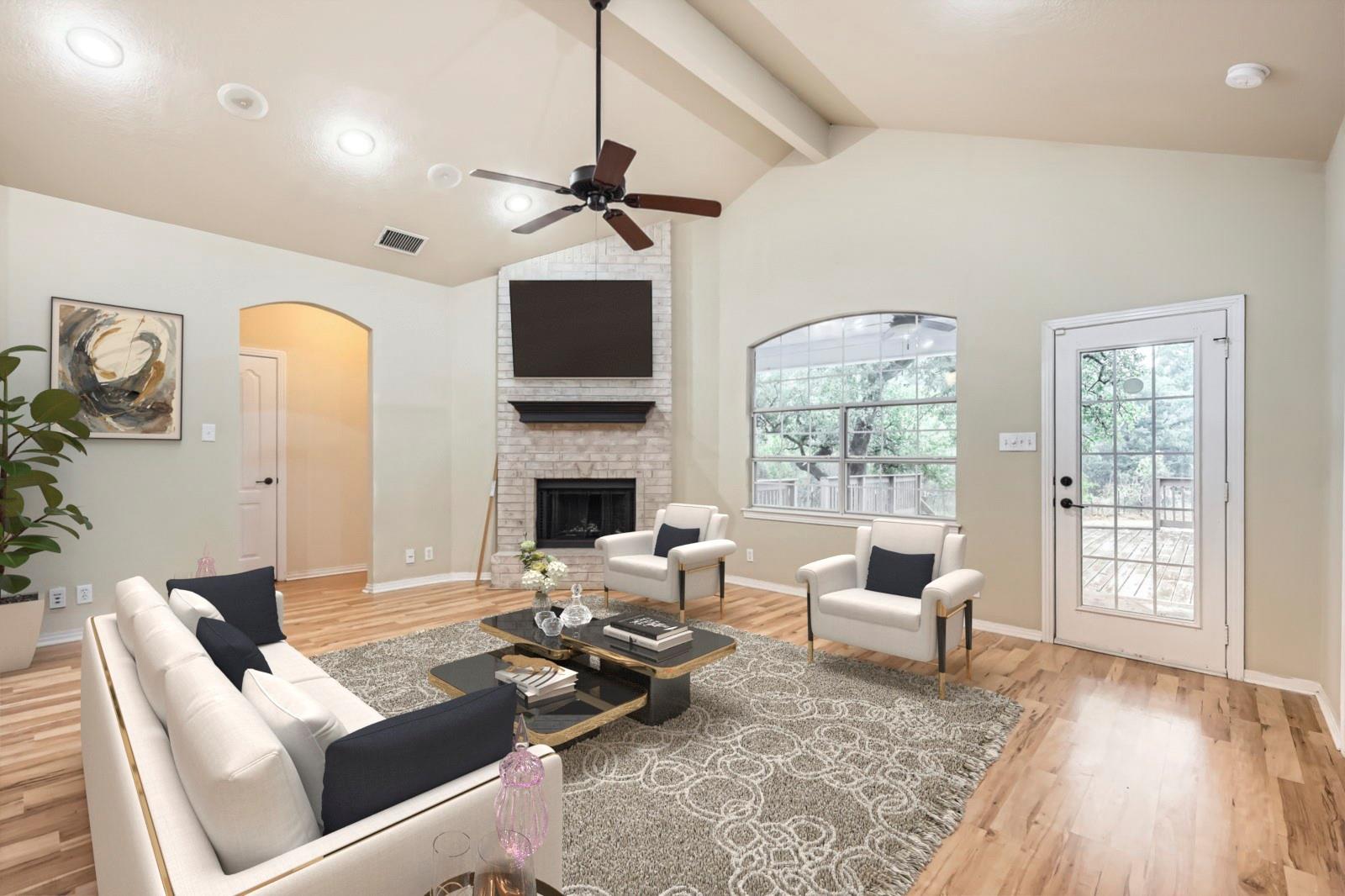 258 W Oak LOOP