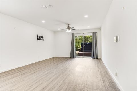 Tiny photo for 711 Buckingham PL, Austin, TX 78745 (MLS # 5692480)