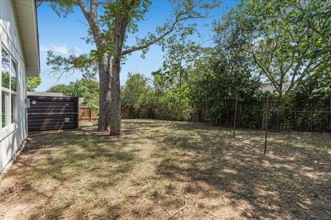 Tiny photo for 711 Buckingham PL, Austin, TX 78745 (MLS # 5692480)
