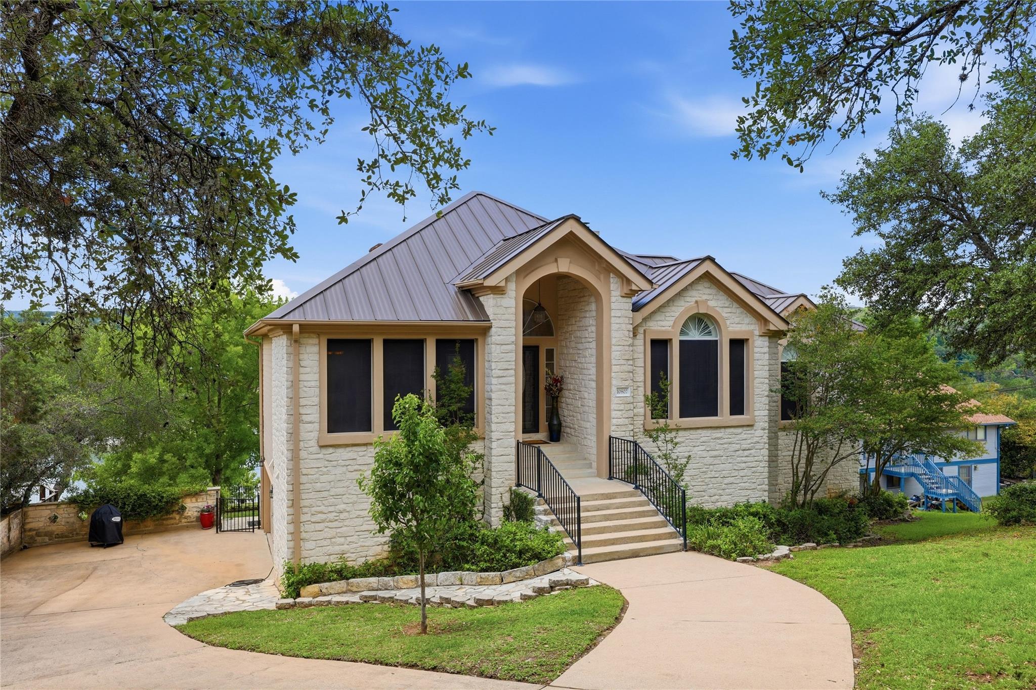 10802 Beach RD