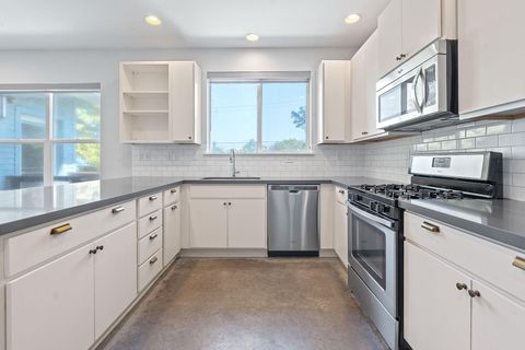Tiny photo for 301 W Stassney LN #7, Austin, TX 78745 (MLS # 6919974)