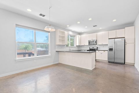 Tiny photo for 301 W Stassney LN #7, Austin, TX 78745 (MLS # 6919974)