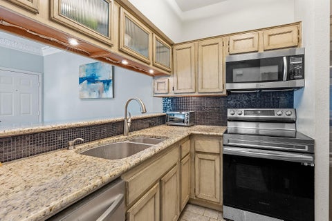 Tiny photo for 802 S 1st ST #202, Austin, TX 78704 (MLS # 5100200)