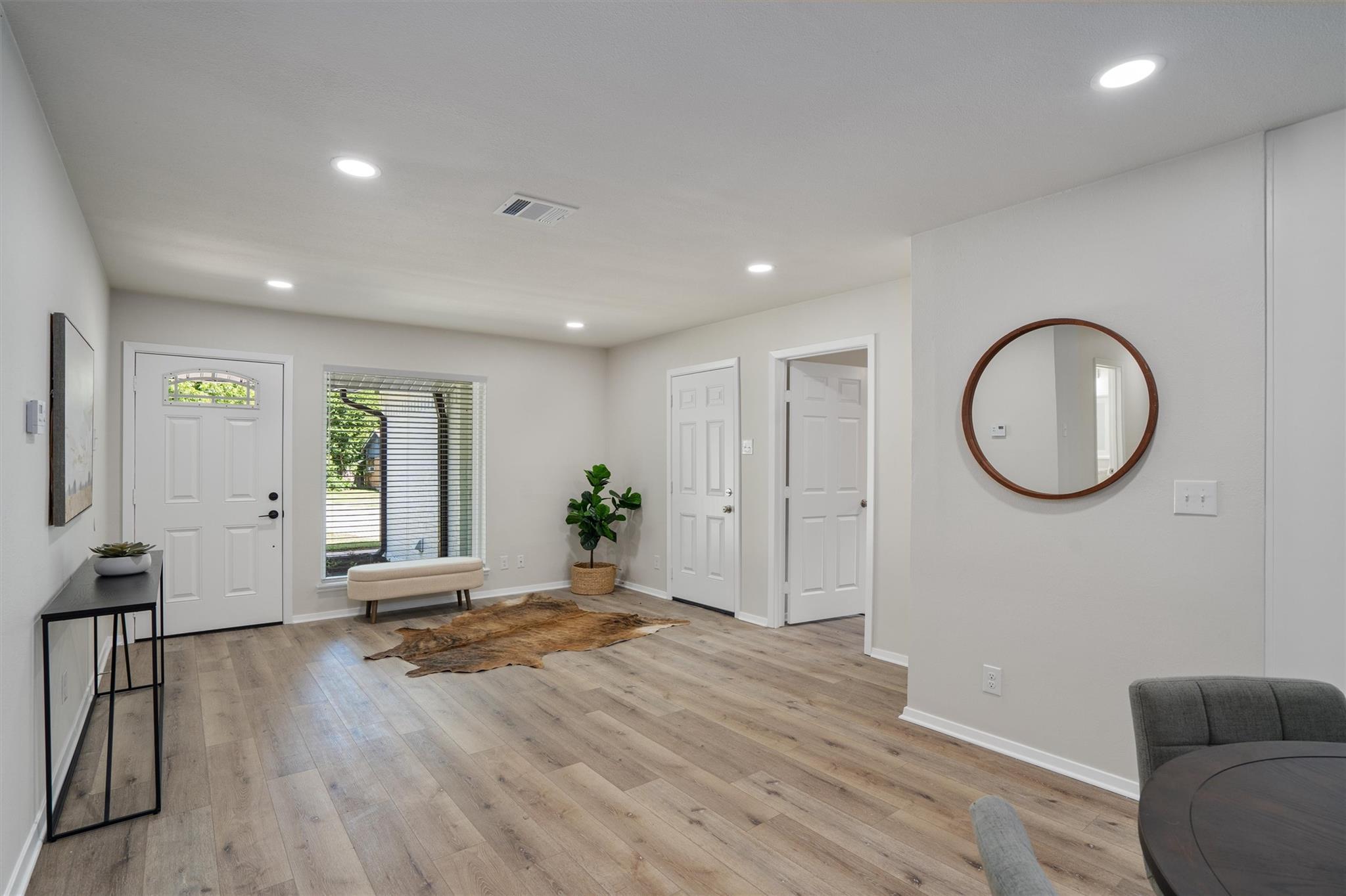 8303 Briarwood LN
