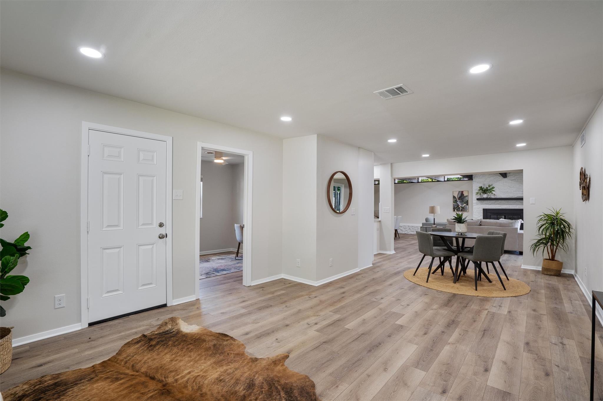 8303 Briarwood LN