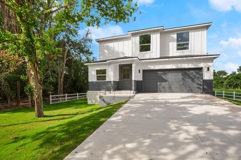 Photo of 147 Kahana LN, Bastrop, TX 78602 (MLS # 5630909)