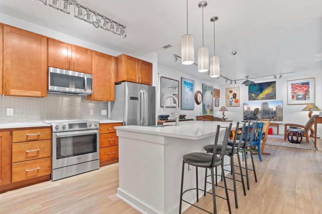 Photo of 1900 Barton Springs RD #3031, Austin, TX 78704 (MLS # 2831002)