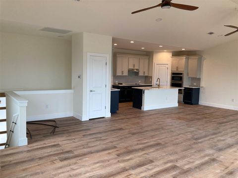 Tiny photo for 18716 W Lakeview DR, Jonestown, TX 78645 (MLS # 1302254)