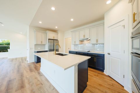 Tiny photo for 18716 W Lakeview DR, Jonestown, TX 78645 (MLS # 1302254)