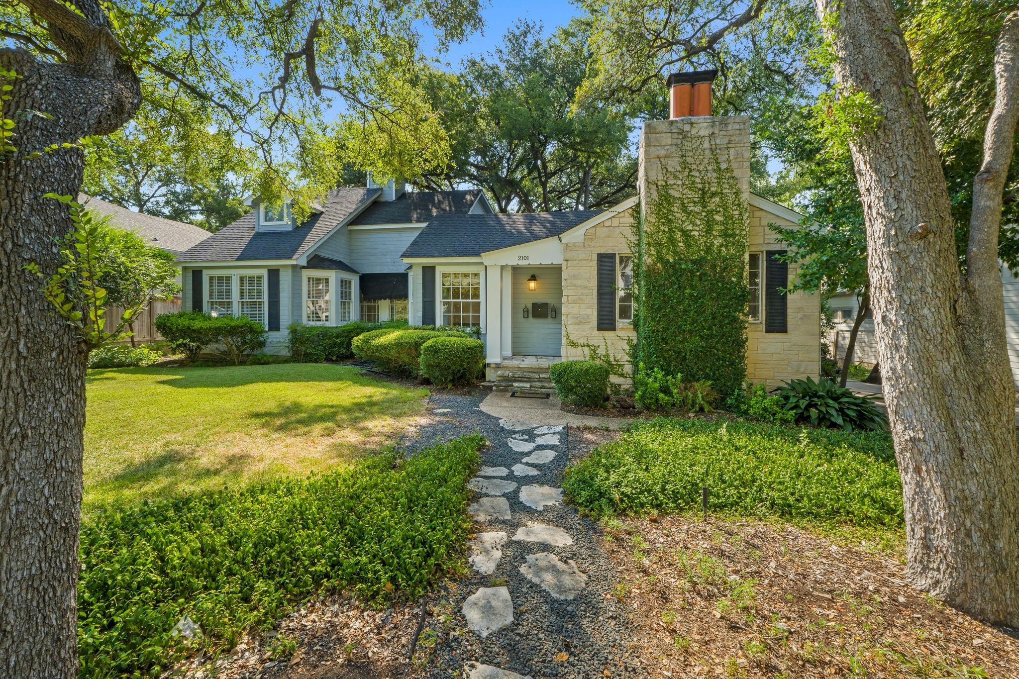 2101 Stamford LN
